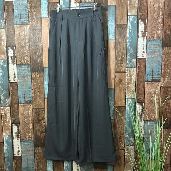 Small gunmetal gray trouser pants - Picture 1 of 14